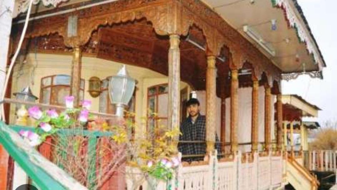 New Minar Group Of Houseboats Otel Srīnagar Dış mekan fotoğraf