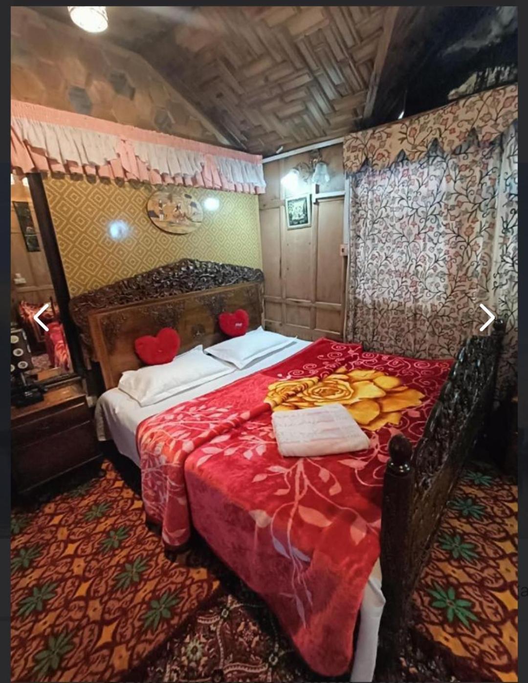 New Minar Group Of Houseboats Otel Srīnagar Oda fotoğraf